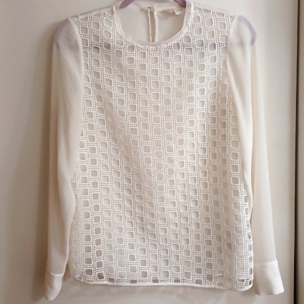 TED BAKER London ivory blouse with embroidered cut out details/ size 4